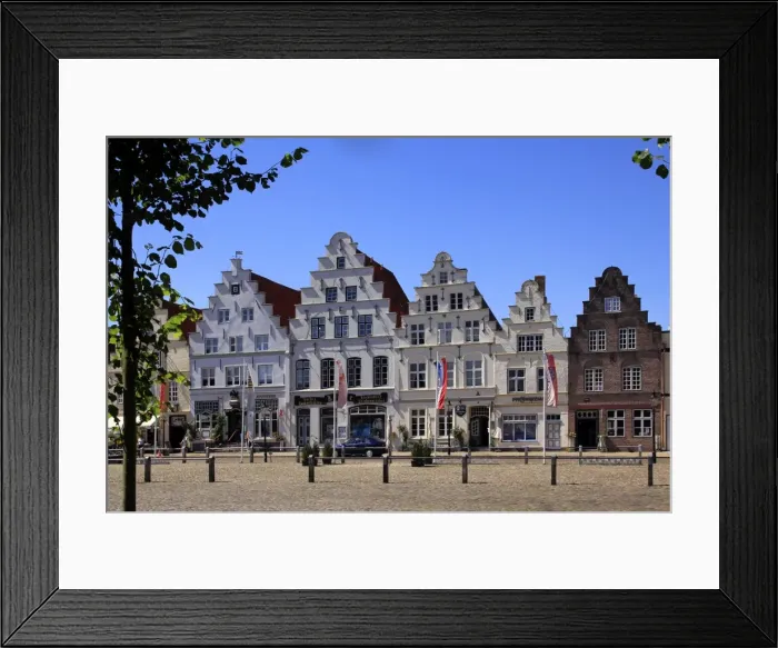 Framed Print : Market Square with Town Houses, Friedrichstadt, Eider, Schleswig-Holstein, Germany Framed Print : Market Square with Town Houses, Friedrichstadt, Eider, Schleswig-Holstein, Germany