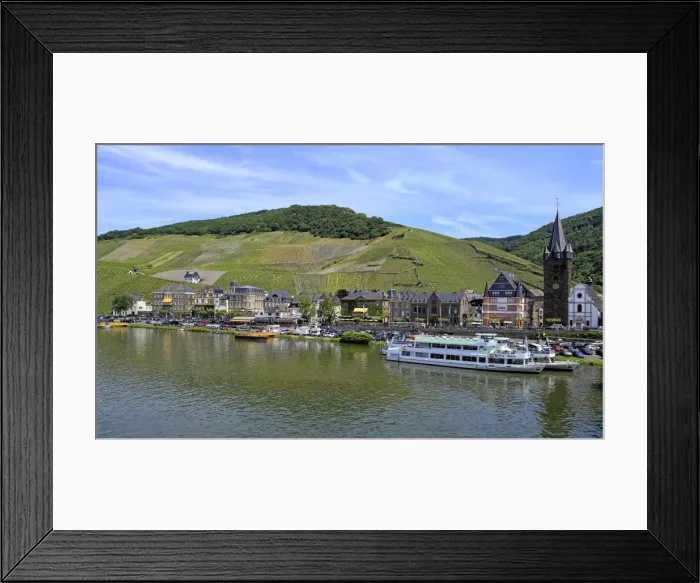 Framed Print : Bernkastel-Kues, Moselle Valley, Rhineland-Palatinate, Germany, Europe Framed Print : Bernkastel-Kues, Moselle Valley, Rhineland-Palatinate, Germany, Europe