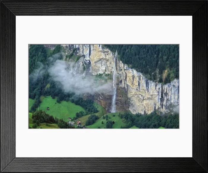 Framed Print : Staubbach Waterfall, Lauterbrunnen, Bernese Oberland, Switzerland, Europe Framed Print : Staubbach Waterfall, Lauterbrunnen, Bernese Oberland, Switzerland, Europe