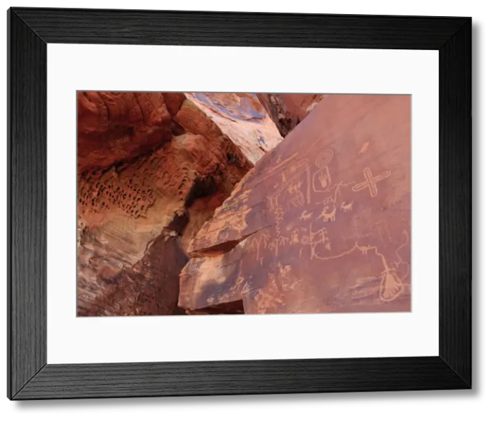 Framed Print : Atlatl Rock, Valley of Fire State Park, Overton, Nevada, United States of America Framed Print : Atlatl Rock, Valley of Fire State Park, Overton, Nevada, United States of America