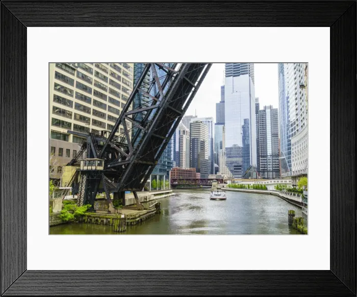 Framed Print : Chicago River, Chicago, Illinois, United States of America, North America Framed Print : Chicago River, Chicago, Illinois, United States of America, North America
