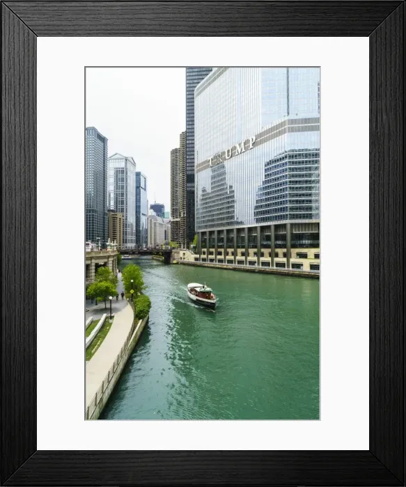 Framed Print : Sightseeing boat on the Chicago River, Chicago, Illinois, United States of America Framed Print : Sightseeing boat on the Chicago River, Chicago, Illinois, United States of America