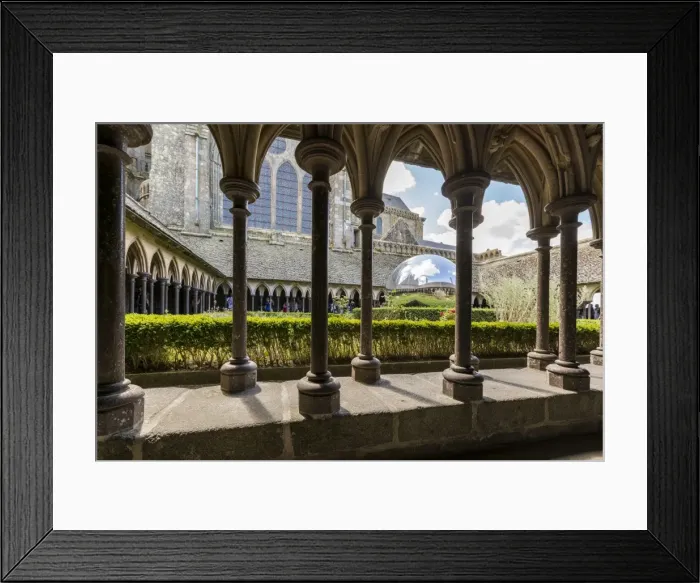 Framed Print : Sculpture in the cloister of Mont Saint-Michel Abbey, UNESCO World Heritage Site Framed Print : Sculpture in the cloister of Mont Saint-Michel Abbey, UNESCO World Heritage Site