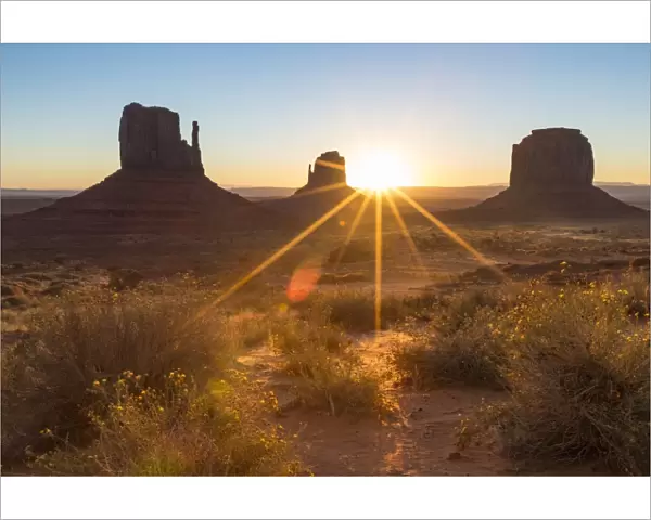 Sunrise at Monument Valley, Navajo Tribal Park, Arizona, United States of America