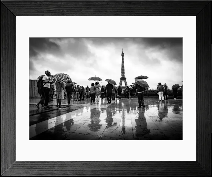 Framed Print : Reflections of tourists in the rain at the Palais De Chaillot looking out towards the Eiffel Tower Framed Print : Reflections of tourists in the rain at the Palais De Chaillot looking out towards the Eiffel Tower