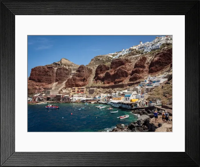 Framed Print : Ammoudi Bay (Amoudi) at the bottom of the steps below Oia, Santorini, Cyclades, Greek Islands