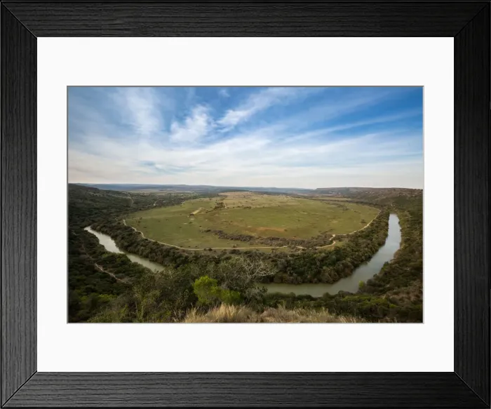 Framed Print : The plains of the Amakhala Game Reserve surrounded by the Bushmans River, Eastern Cape