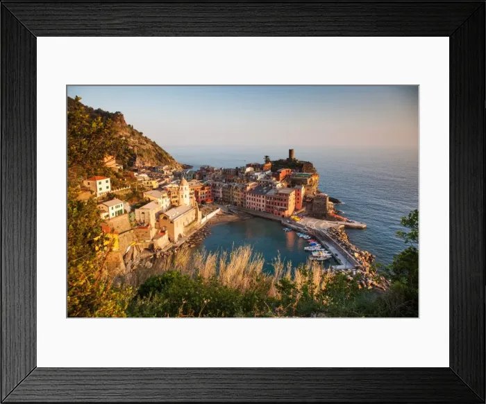 Framed Print : Vernazza in sunset lights, Cinque Terre National Park, UNESCO World Heritage Site Framed Print : Vernazza in sunset lights, Cinque Terre National Park, UNESCO World Heritage Site