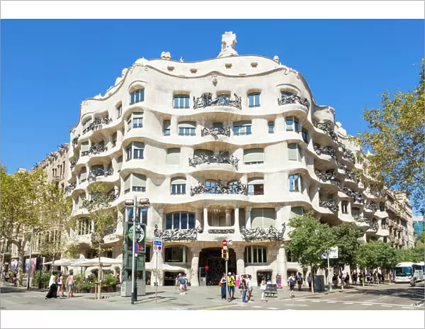 Front facade of the Casa Mila (La Pedrera) by Antoni Gaudi, UNESCO World Heritage Site