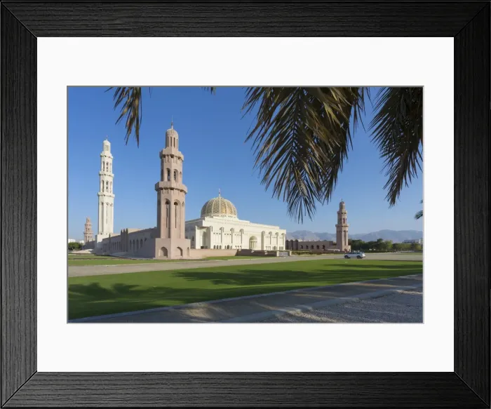 Framed Print : View of Sultan Qaboos Grand Mosque, Muscat, Oman, Middle East Framed Print : View of Sultan Qaboos Grand Mosque, Muscat, Oman, Middle East