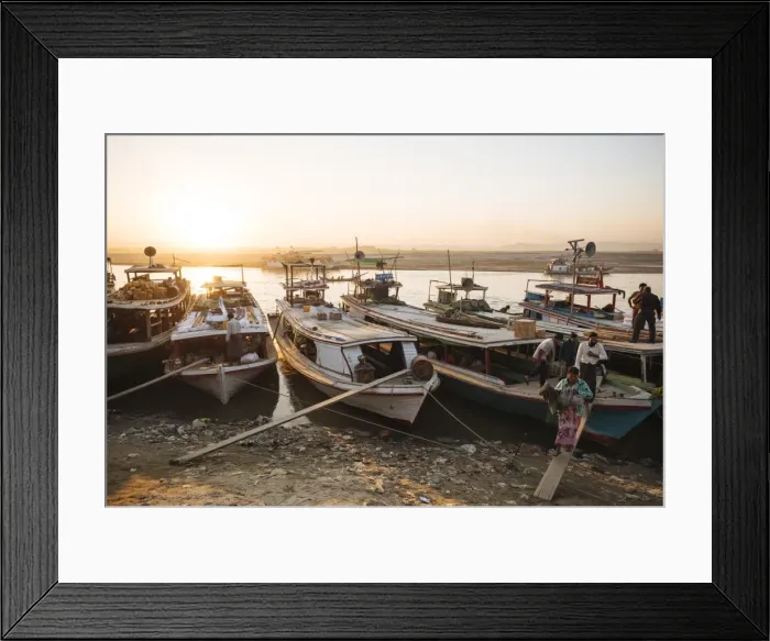 Framed Print : People unloading cargo from boats at Mayan Gyan Jetty, Ayeyarwady River, Mandalay Framed Print : People unloading cargo from boats at Mayan Gyan Jetty, Ayeyarwady River, Mandalay