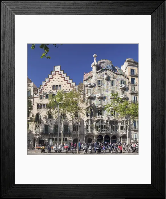 Framed Print : Casa Batllo, architect Antonio Gaudi, UNESCO World Heritage Site, Casa Amatller, Modernisme Framed Print : Casa Batllo, architect Antonio Gaudi, UNESCO World Heritage Site, Casa Amatller, Modernisme