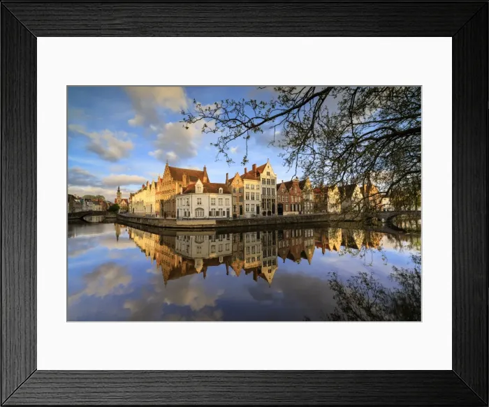 Framed Print : Pink clouds at dawn on the Belfry and historic buildings reflected in the typical canal Framed Print : Pink clouds at dawn on the Belfry and historic buildings reflected in the typical canal