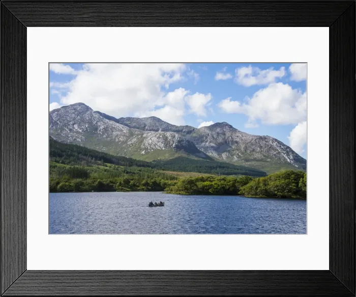 Framed Print : Lough Inagh in the Connemara National Park, County Galway, Connacht, Republic of Ireland Framed Print : Lough Inagh in the Connemara National Park, County Galway, Connacht, Republic of Ireland
