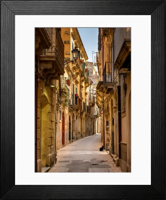 Framed Print : Syracuse Street, Syracuse, Sicily, Italy, Europe Framed Print : Syracuse Street, Syracuse, Sicily, Italy, Europe