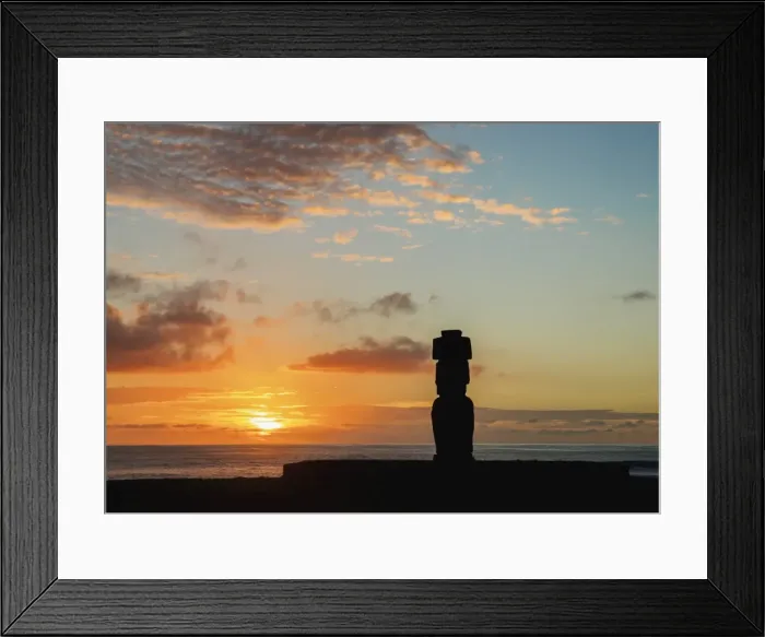 Framed Print : Moai in Ahu Ko Te Riku at sunset, Tahai Archaeological Complex, Rapa Nui National Park Framed Print : Moai in Ahu Ko Te Riku at sunset, Tahai Archaeological Complex, Rapa Nui National Park