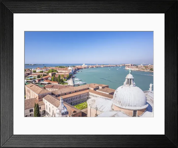 Framed Print : Church of San Giorgio Maggiore, roof and dome, with view of the island of Giudecca Framed Print : Church of San Giorgio Maggiore, roof and dome, with view of the island of Giudecca