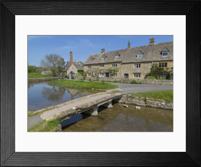 Framed Print : Cottages, Old MIll Museum and bridge over the River Eye in Lower Slaughter, Cotswolds Framed Print : Cottages, Old MIll Museum and bridge over the River Eye in Lower Slaughter, Cotswolds