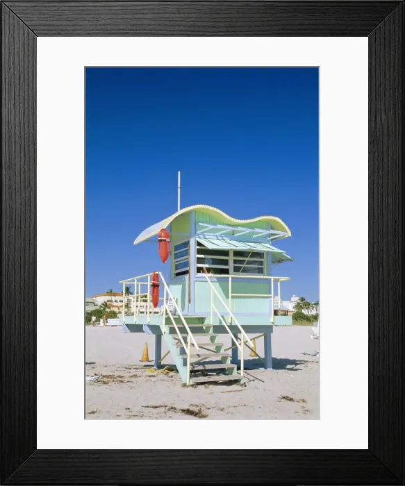 Framed Print : South Beach lifeguard station Framed Print : South Beach lifeguard station