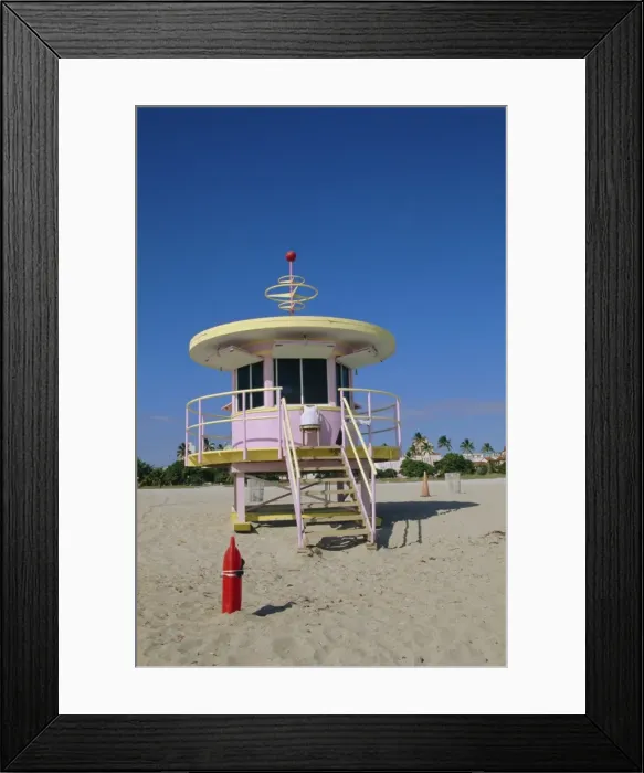 Framed Print : Art Deco lifeguard station Framed Print : Art Deco lifeguard station