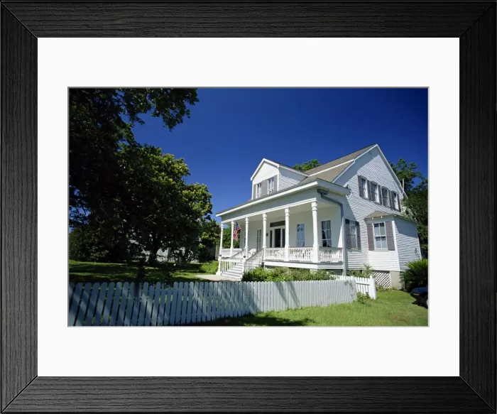 Framed Print : Typically southern clapboard house, Bay St