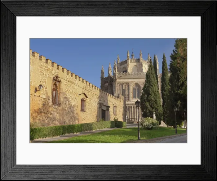 Framed Print : The wall of Palacio de la Cava, San Juan de los Reyes Monastery, Toledo, Castilla-La Mancha