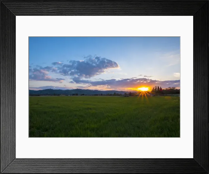 Framed Print : Sunset over fields, Gubbio, Umbria, Italy, Europe Framed Print : Sunset over fields, Gubbio, Umbria, Italy, Europe