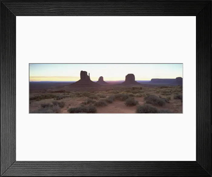 Framed Print : The Mittens at sunrise, Monument Valley Tribal Park Framed Print : The Mittens at sunrise, Monument Valley Tribal Park