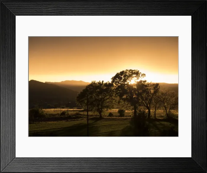 Framed Print : Sunset in the countryside, Gubbio, Umbria, Italy, Europe Framed Print : Sunset in the countryside, Gubbio, Umbria, Italy, Europe