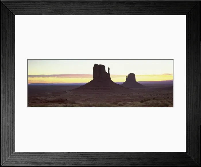 Framed Print : The Mittens at sunrise, Monument Valley Tribal Park Framed Print : The Mittens at sunrise, Monument Valley Tribal Park