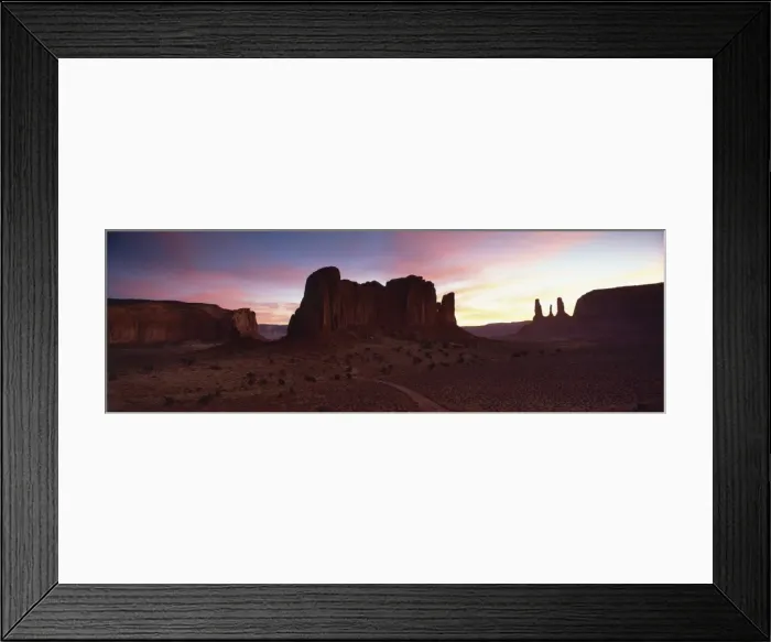 Framed Print : View towards The Three Sisters at dusk Framed Print : View towards The Three Sisters at dusk