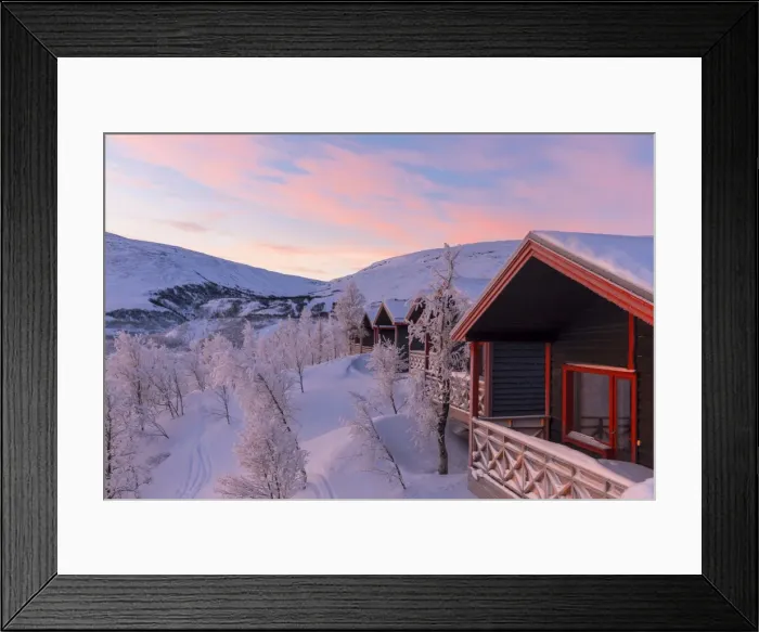 Framed Print : Sunrise at the picturesque Bjorkliden houses, Bjorkliden, Norbottens Ian, Sweden Framed Print : Sunrise at the picturesque Bjorkliden houses, Bjorkliden, Norbottens Ian, Sweden