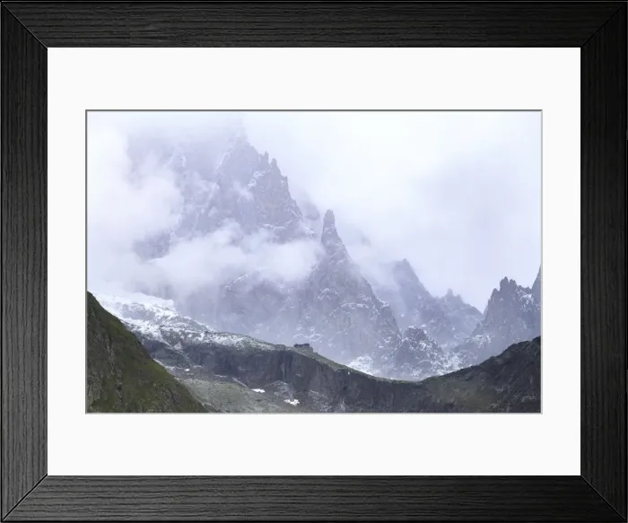 Framed Print : Summer blizzard on Monzino Hut and Aiguille Noire de Peuterey, Monzino Hut, Veny Valley Framed Print : Summer blizzard on Monzino Hut and Aiguille Noire de Peuterey, Monzino Hut, Veny Valley