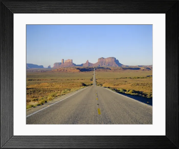 Framed Print : Road to Monument Valley Framed Print : Road to Monument Valley