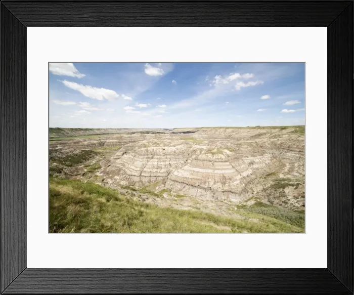 Framed Print : Horsethief Canyon in the Badlands of Alberta, near Drumheller, Alberta, Canada, North Framed Print : Horsethief Canyon in the Badlands of Alberta, near Drumheller, Alberta, Canada, North