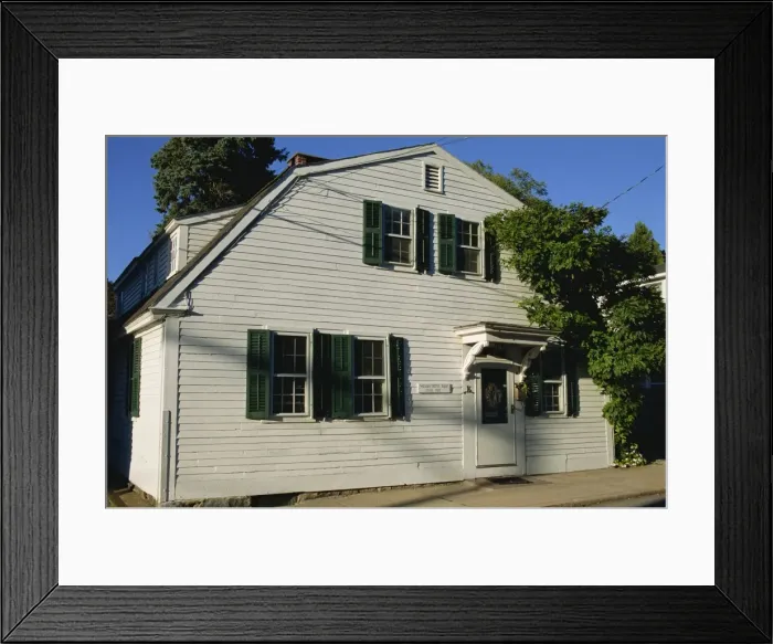Framed Print : Exterior of William Terret house dating from c 1787 Framed Print : Exterior of William Terret house dating from c 1787