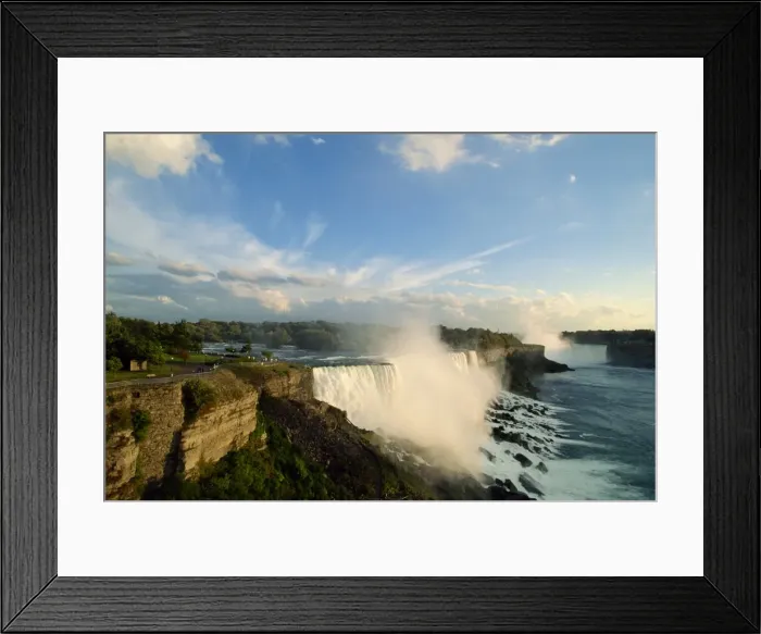 Framed Print : The American Falls with the Horseshoe Falls behind Framed Print : The American Falls with the Horseshoe Falls behind