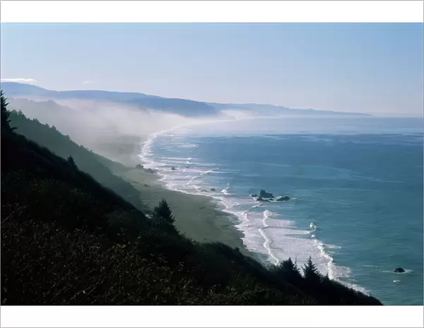 View of the Pacific Ocean from Highway 101 to Brookings