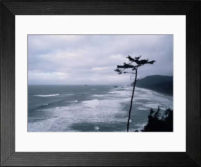 Framed Print : Waves crashing into rocks on the Pacific coast Framed Print : Waves crashing into rocks on the Pacific coast