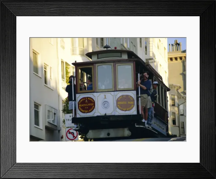 Framed Print : Cable car on Hyde Street Framed Print : Cable car on Hyde Street