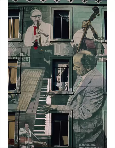 Jazz mural on building at Broadway and Columbus
