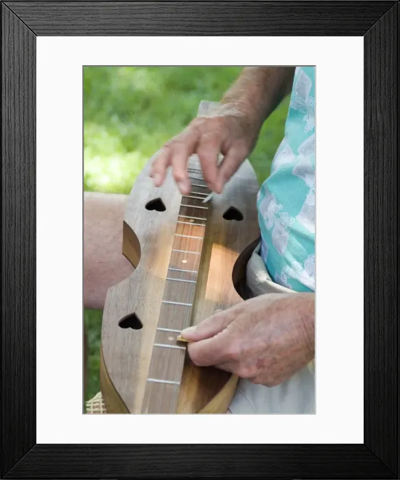 Framed Print : Dulcimer, Vandalia Music Festival Framed Print : Dulcimer, Vandalia Music Festival