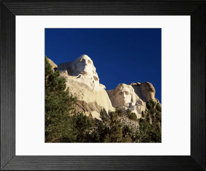 Framed Print : Heads of Presidents Washington and Lincoln Framed Print : Heads of Presidents Washington and Lincoln