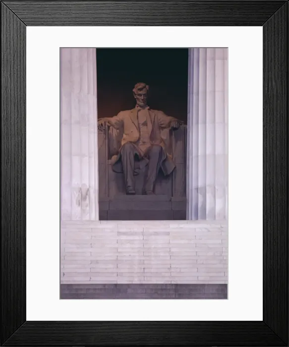 Framed Print : Statue of Abraham Lincoln, Lincoln Memorial, Washington D Framed Print : Statue of Abraham Lincoln, Lincoln Memorial, Washington D