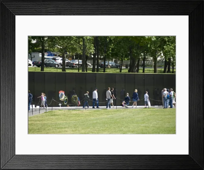 Framed Print : Vietnam Veterans Memorial Wall, Washington D Framed Print : Vietnam Veterans Memorial Wall, Washington D