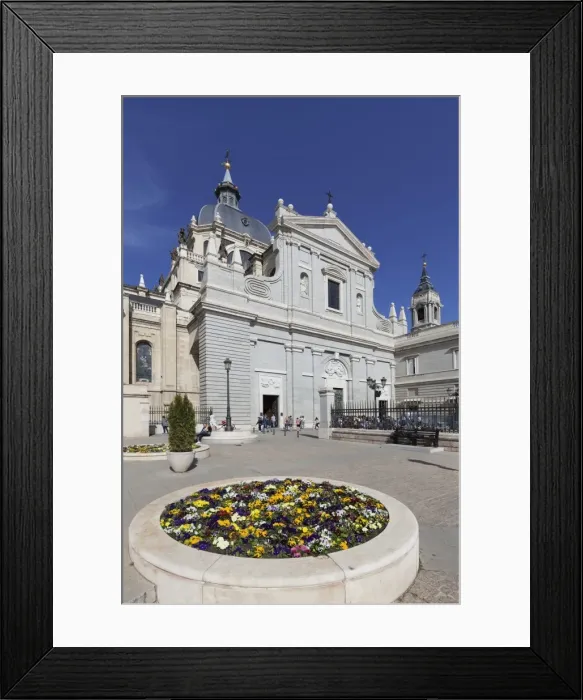 Framed Print : Almudena Cathetral (Santa Maria la Real de La Almudena), Madrid, Spain, Europe Framed Print : Almudena Cathetral (Santa Maria la Real de La Almudena), Madrid, Spain, Europe