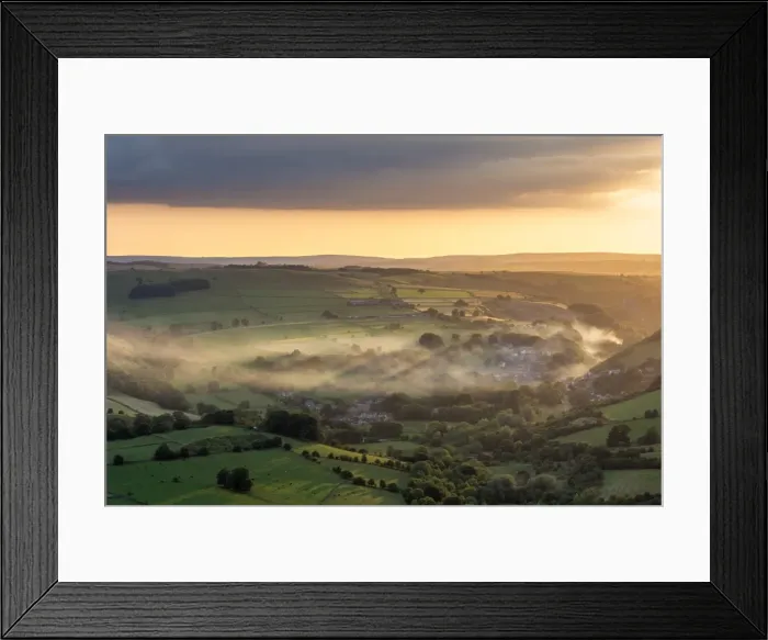 Framed Print : View from Curbar Edge looking towards Calver, Dark Peak, Peak District National Park Framed Print : View from Curbar Edge looking towards Calver, Dark Peak, Peak District National Park