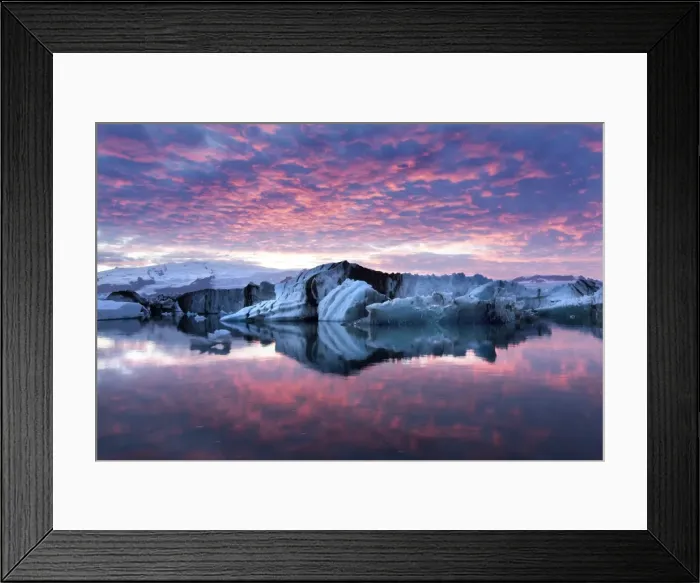 Framed Print : Amazing sunset over over Jokulsarlon Glacial Lagoon, South Iceland, Polar Regions Framed Print : Amazing sunset over over Jokulsarlon Glacial Lagoon, South Iceland, Polar Regions