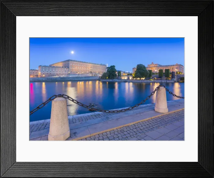 Framed Print : The Royal Palace at dusk, Gamla Stan, Stockholm, Sweden, Scandinavia, Europe Framed Print : The Royal Palace at dusk, Gamla Stan, Stockholm, Sweden, Scandinavia, Europe
