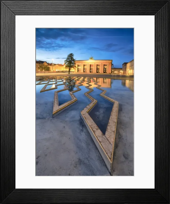 Framed Print : Thorvaldsens Museum reflected in the fountain of Bertel Thorvaldsens Square at night Framed Print : Thorvaldsens Museum reflected in the fountain of Bertel Thorvaldsens Square at night